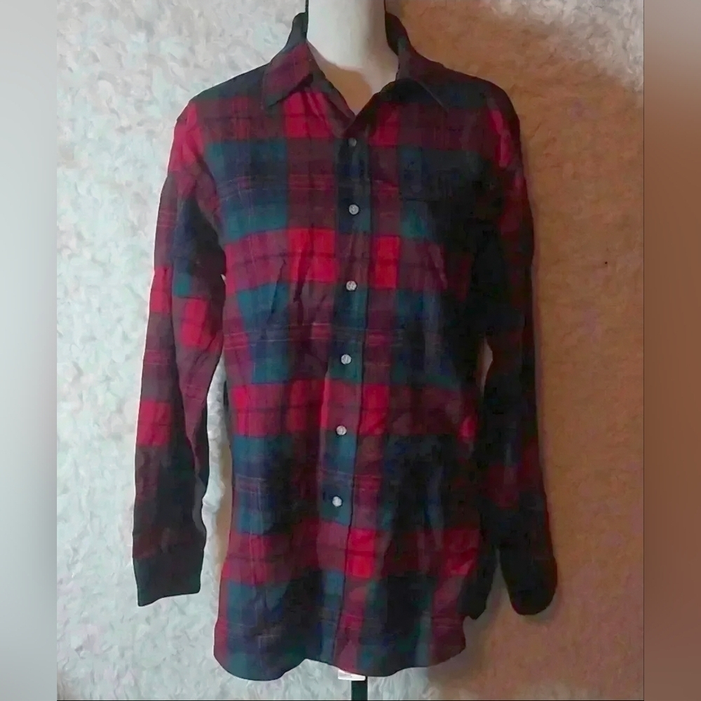 Vintage Pendleton Plaid 100% Virgin Wool Flannel Size M Made In USA